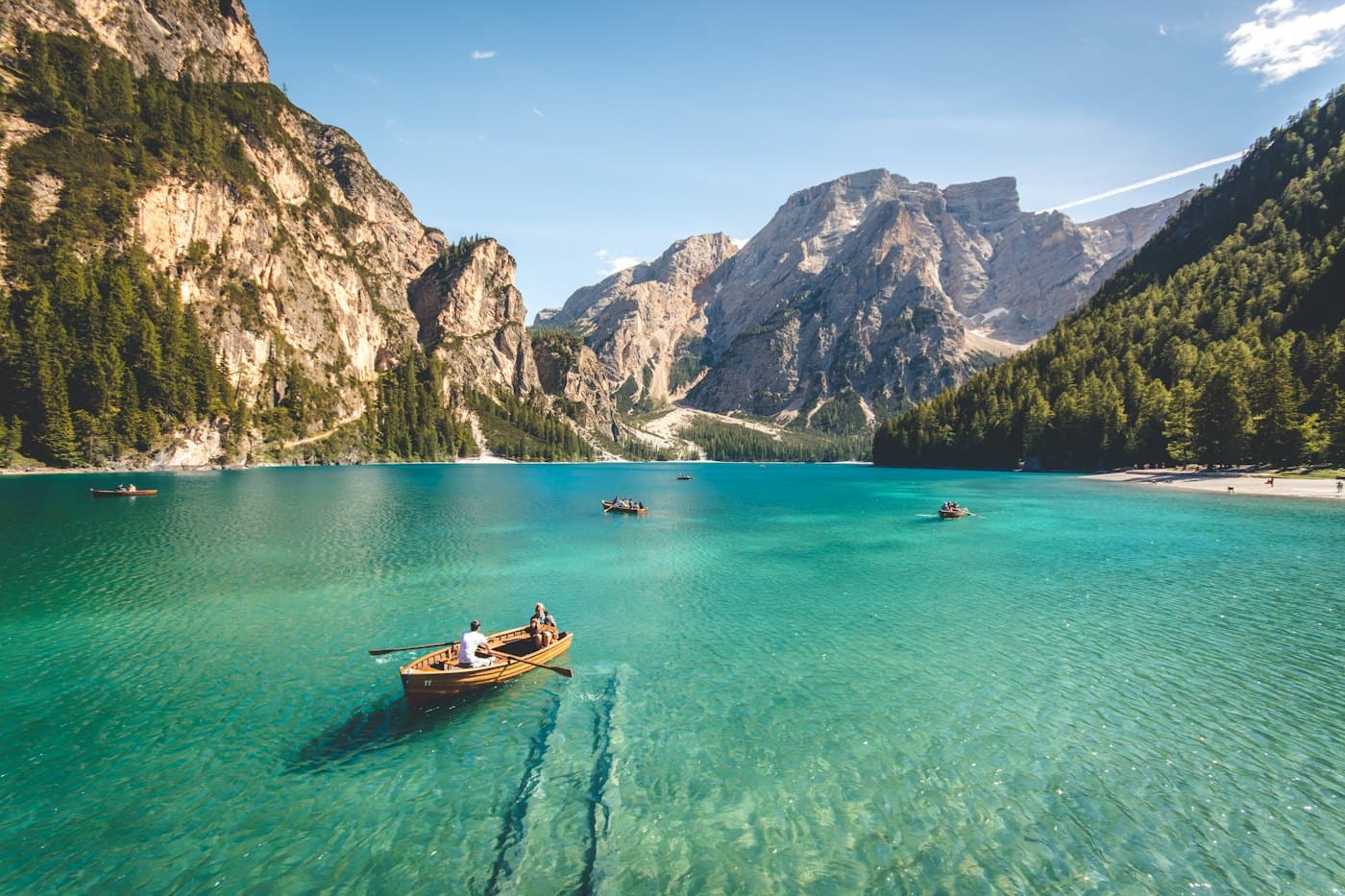 Boat tour on a mountain lake